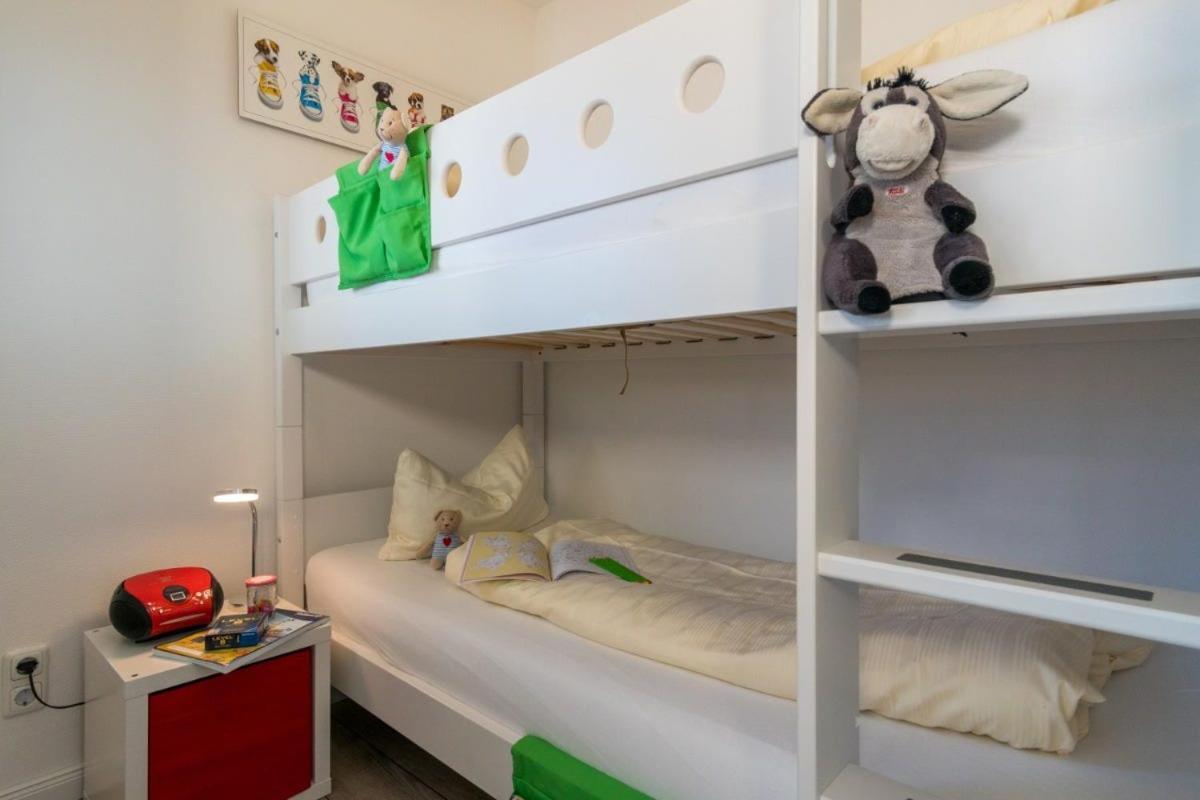 Ferienwohnung Sandkueste Mit Strandkorb & Indoor Spielplatz Heiligenhafen Esterno foto